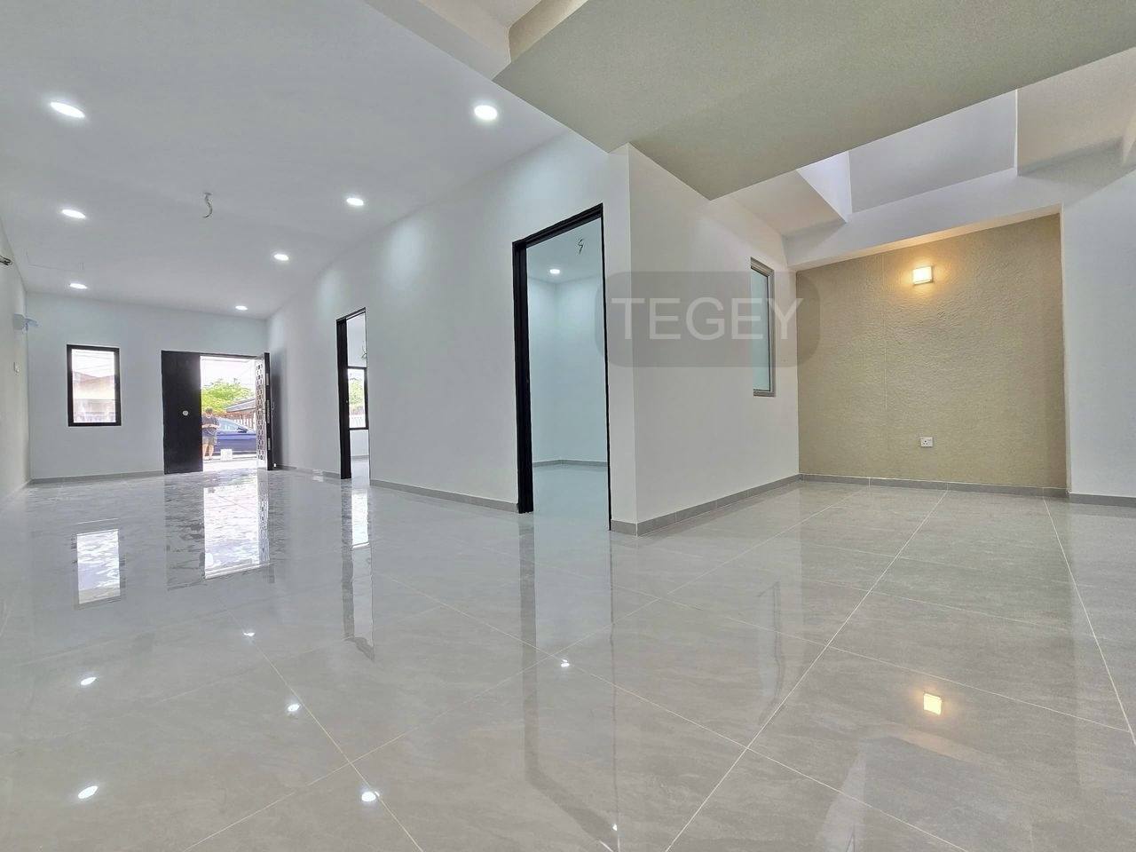 Teg Ey Palm Grove 1 sty - photo 3