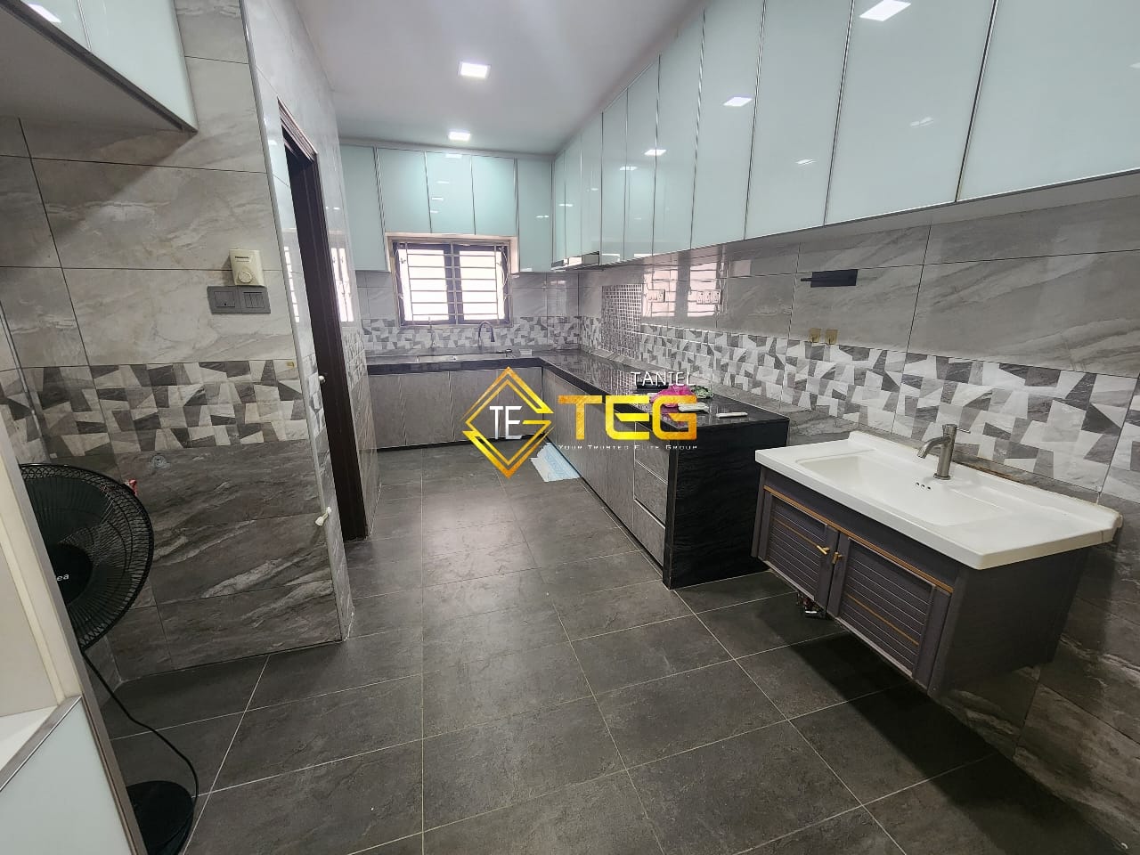 Ah Lai Ambang Botanic 3 phase 30 2sty - photo 2