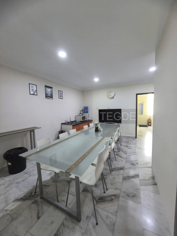 Teg DE Kota Kemuning 3sty shop - photo 4