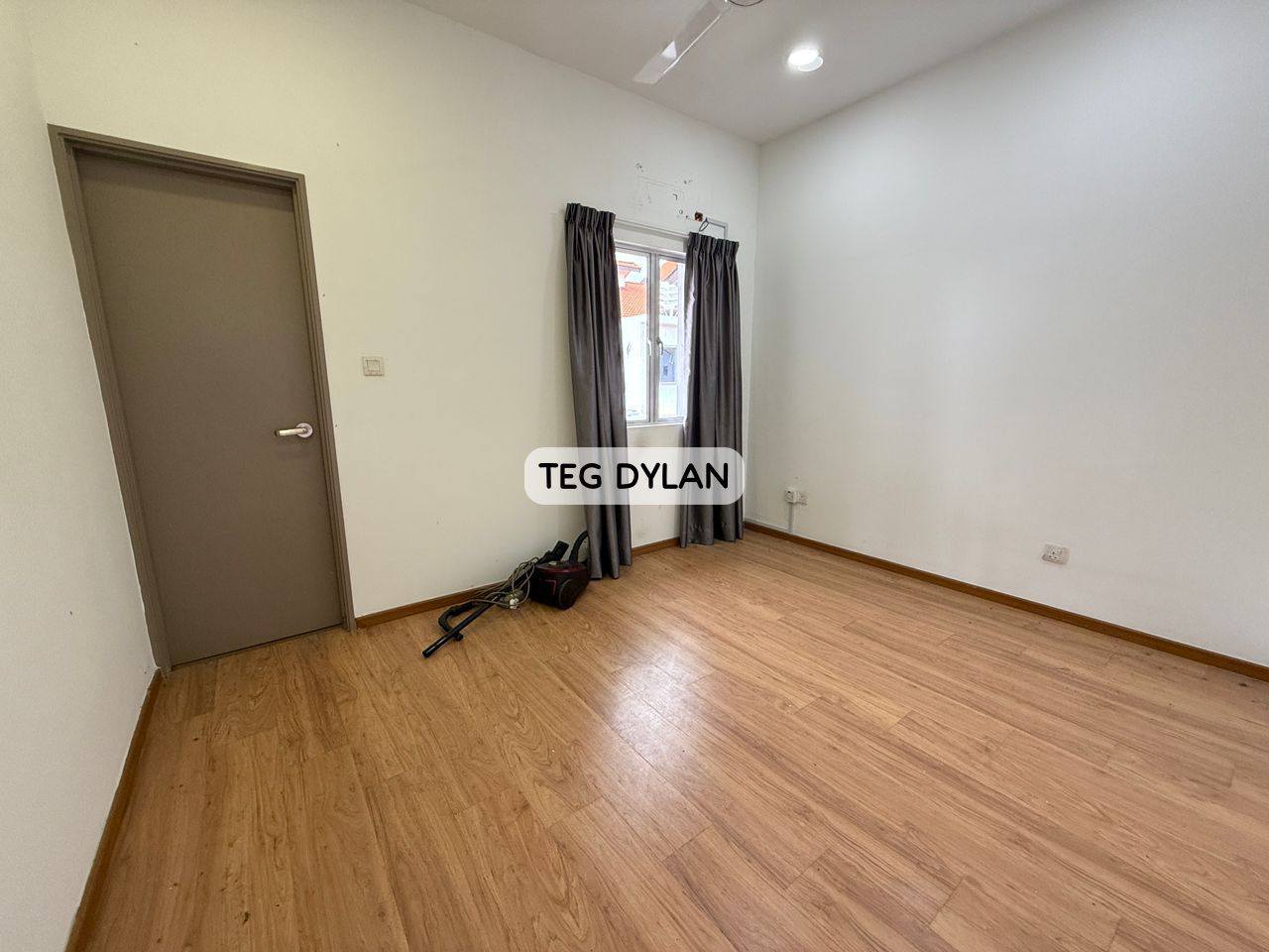 Teg Dylan Bayuemas 2sty Corner - photo 8