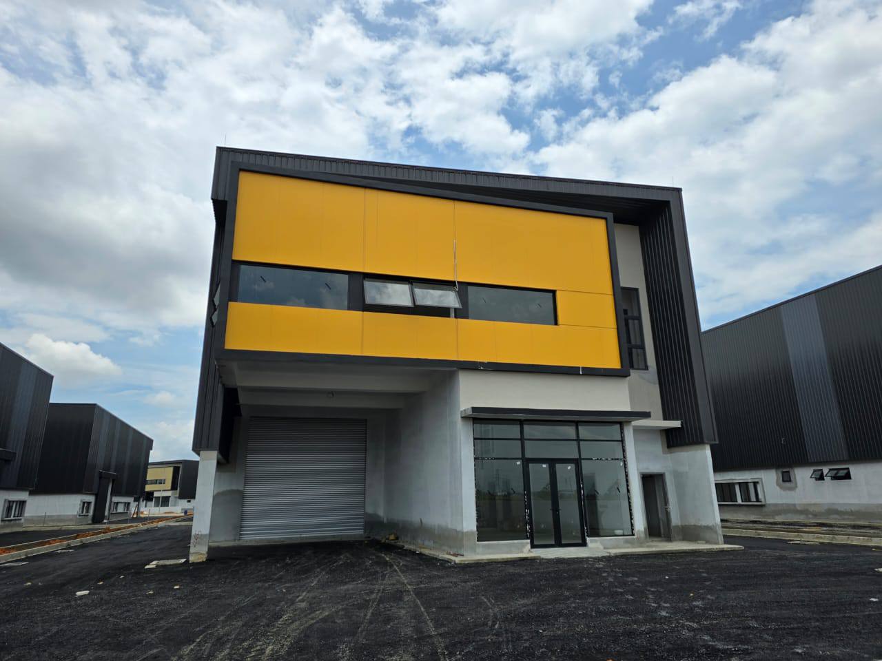 Teg J I8 Bukit Raja corner Factory - photo 3
