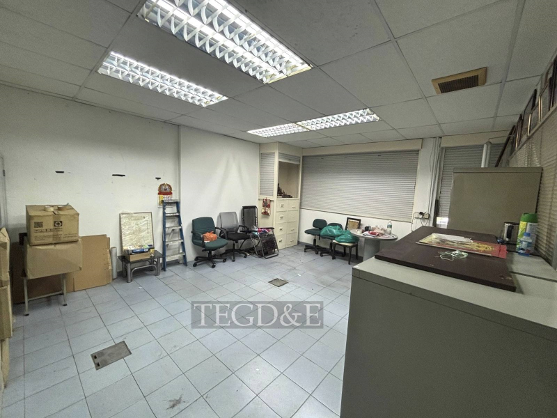 Teg D E Kawasan 16 2sty Corner Shop - photo 2