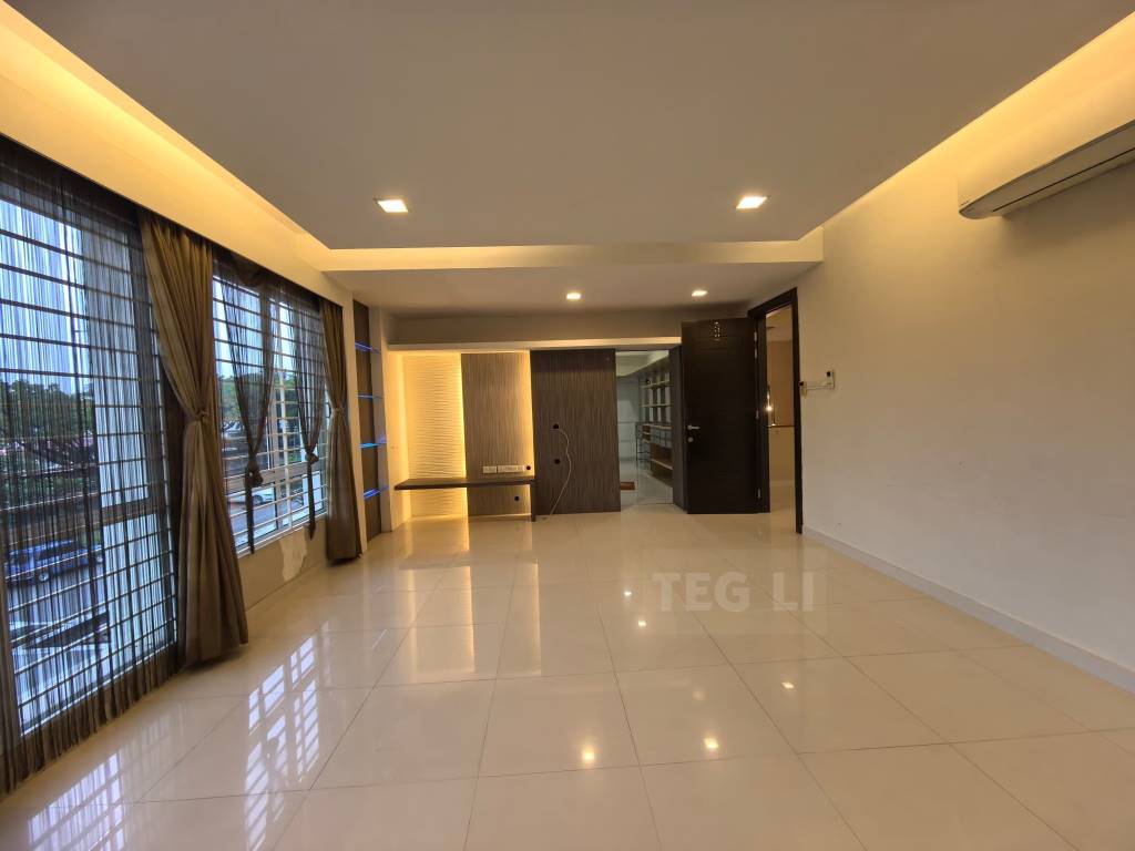 Teg Li Kemuning Utama 2 sty Semi D - photo 8