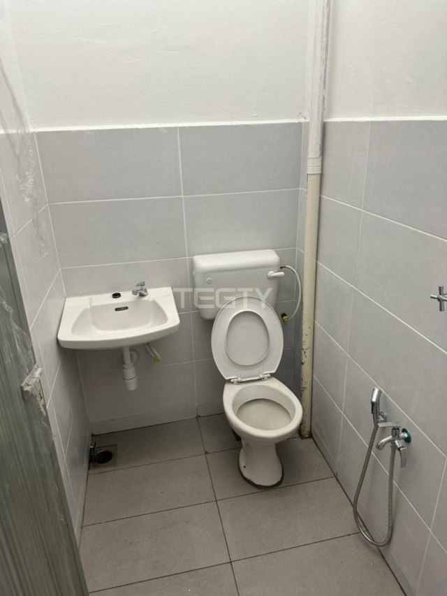 ah lai telok panglima garang 1sty house - photo 8