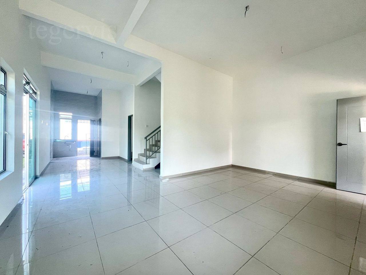 Tegervis Panglima garang 2sty Corner - photo 4