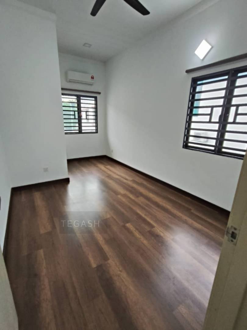 Teg Ash Cogan Bukit Raja 2 sty Endlot - photo 4