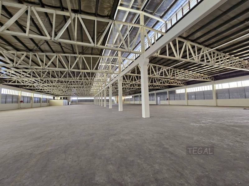 Alex Seksyen 15 Warehouse - photo 4
