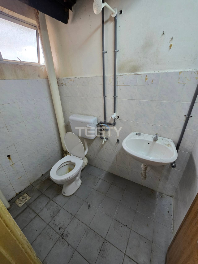 Ah Lai Sri Bayu Apartment - photo 11