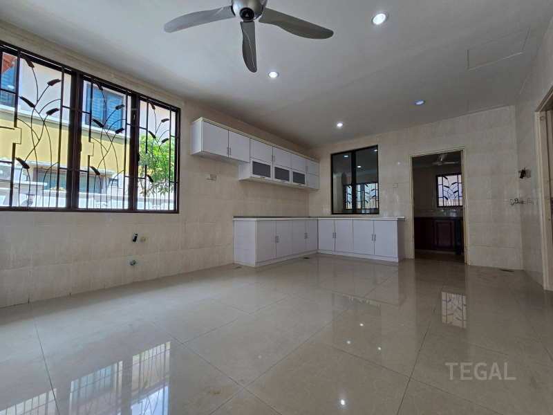 Alex Aman Perdana 2sty Bungalow - photo 2