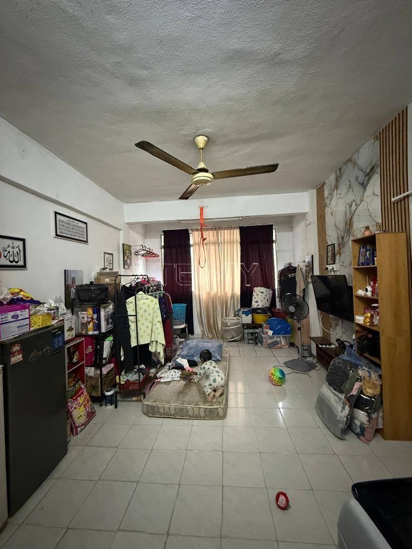 Ah Lai Chi Liung Flat - photo 1