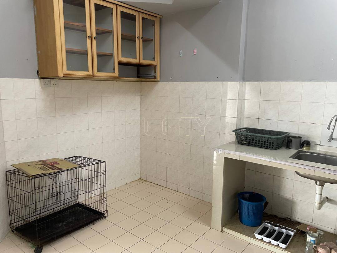 Ah Lai Regency Condo - photo 2