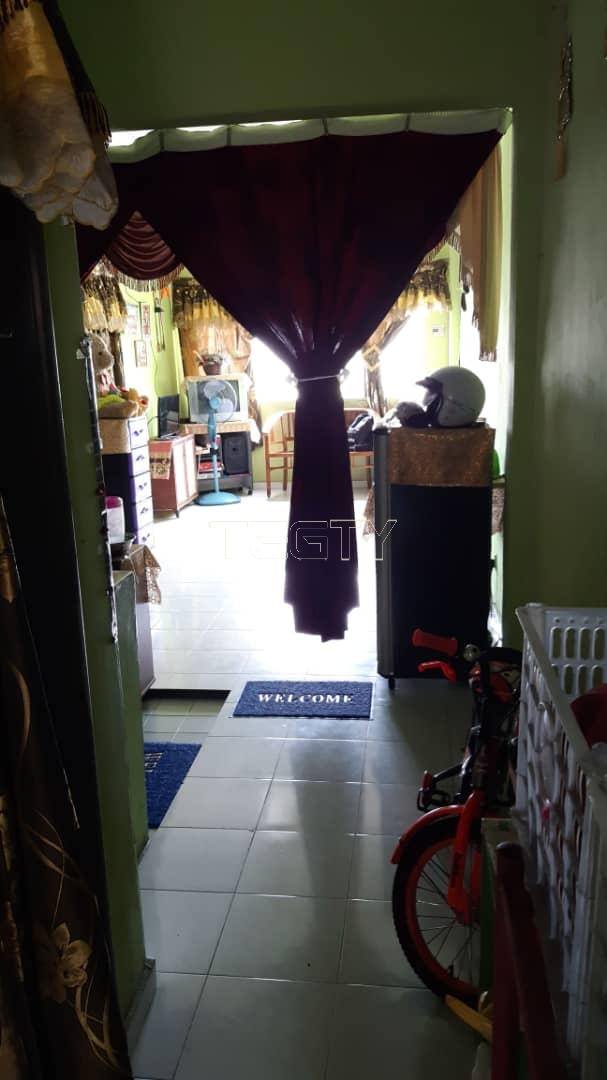 Ah Lai Sri Bayu Apartment