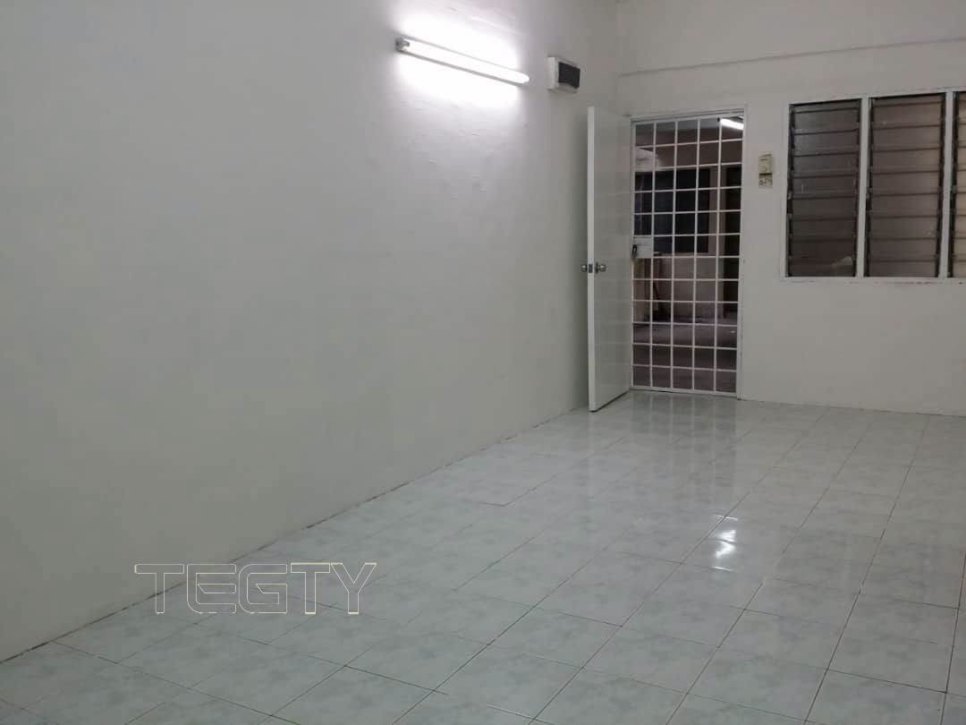 Ah Lai Pangsapuri Pelangi Indah Flat