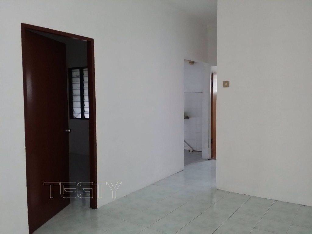 Ah Lai Pangsapuri Pelangi Indah Flat - photo 3