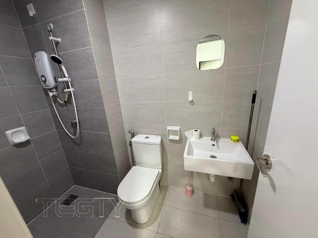 Ah Lai Gravit 8 Condo - photo 11