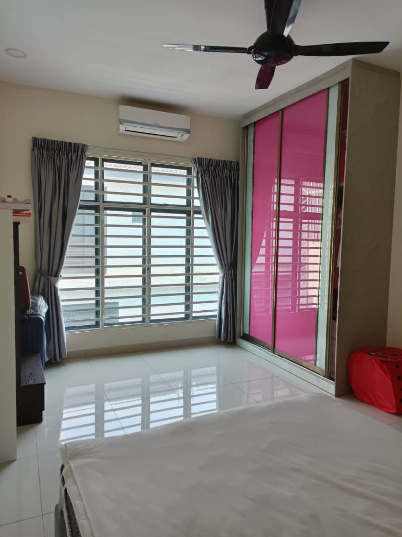 2 Storey Superlink, End Lot, Bandar Damai Perdana - photo 3