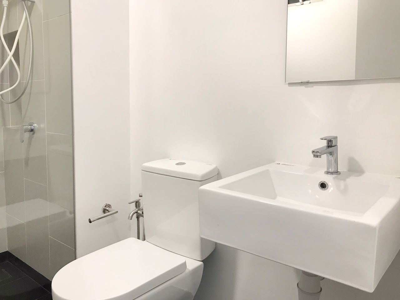 UNA Serviced Apartment - photo 11
