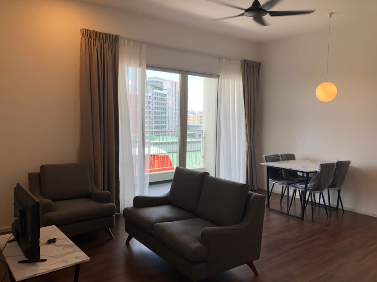 UNA Serviced Apartment - photo 4