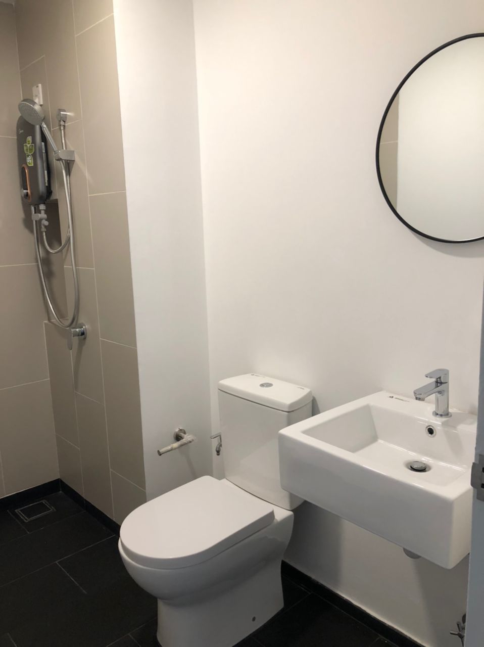UNA Serviced Apartment - photo 13