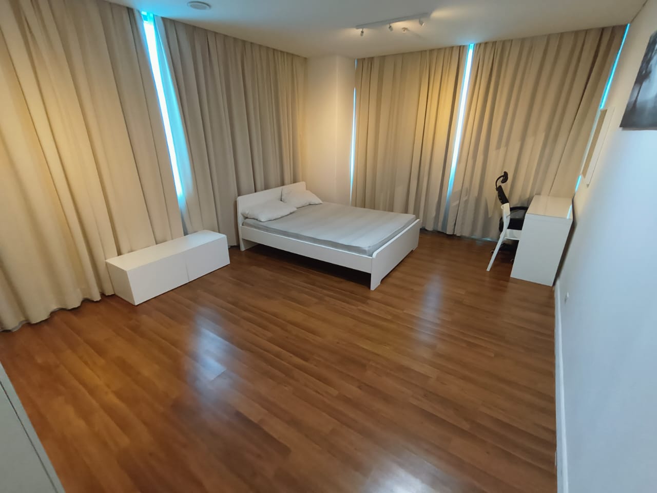 Mercu Summer Suites 52 - photo 4