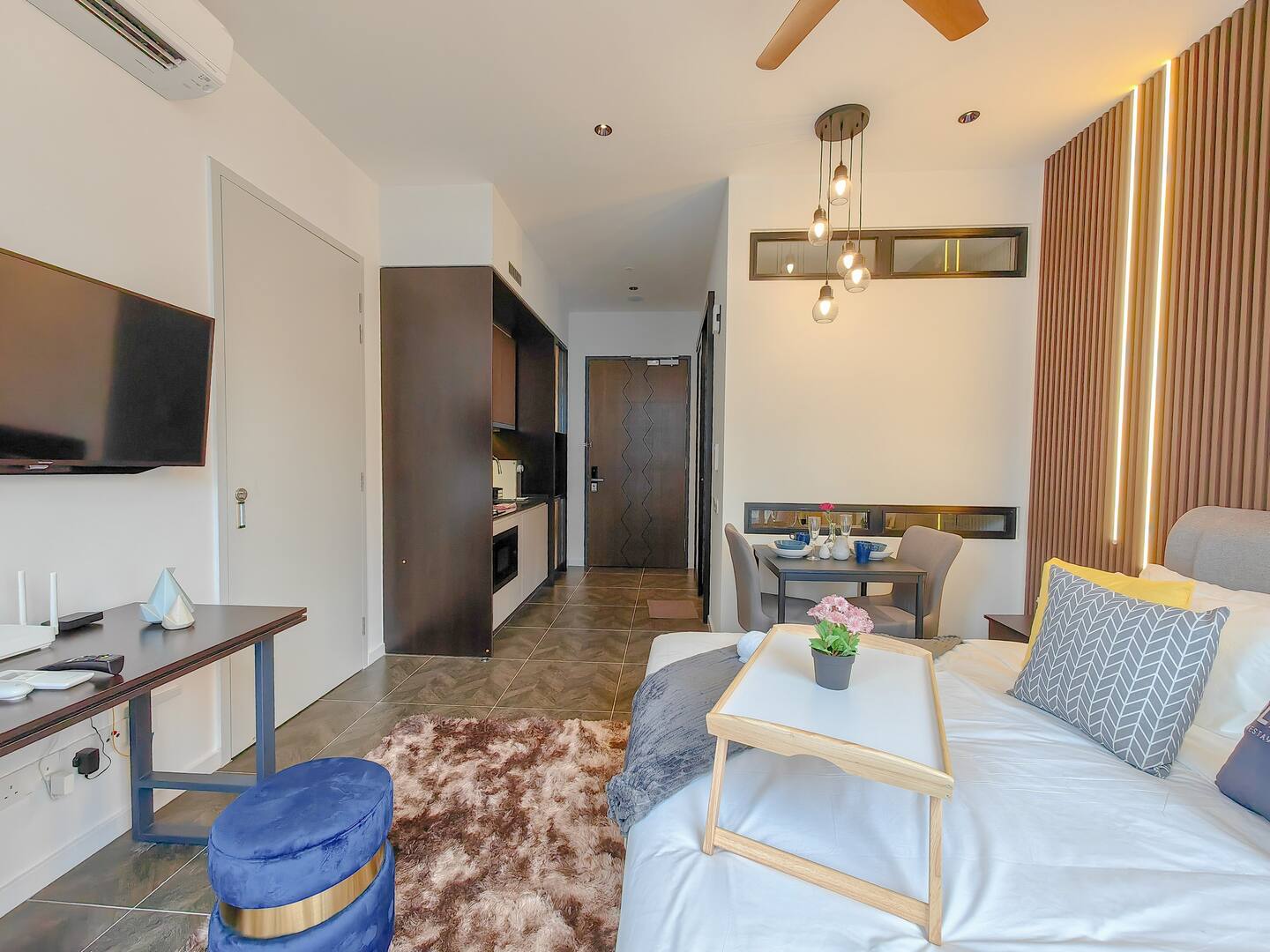 Scarletz Suites 48 - photo 10