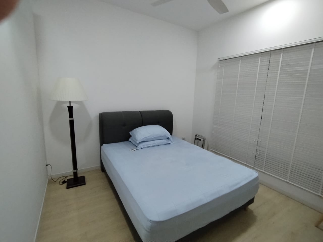 Holmes 1 108 - photo 5