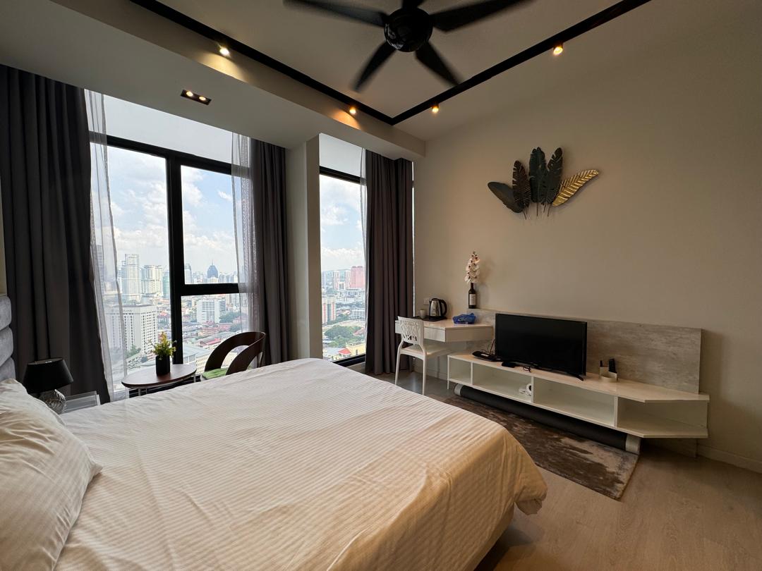 Expressionz Professional Suites 1522