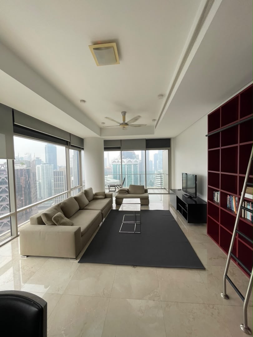 Pavilion Residences marco