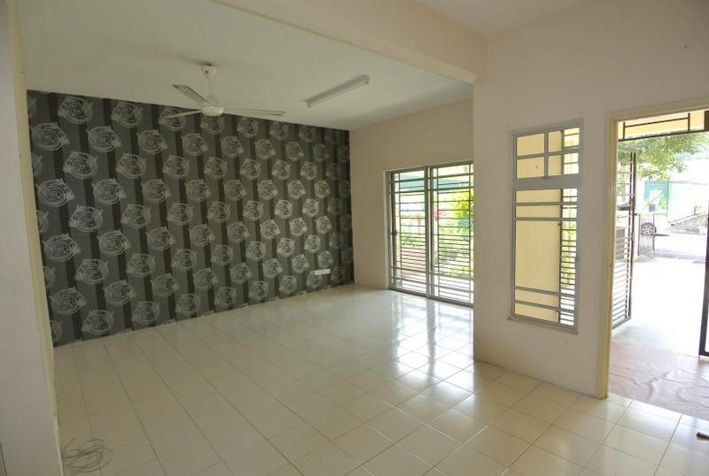 FACING OPEN 2sty Ukay Bistari Ukay Perdana Ampang