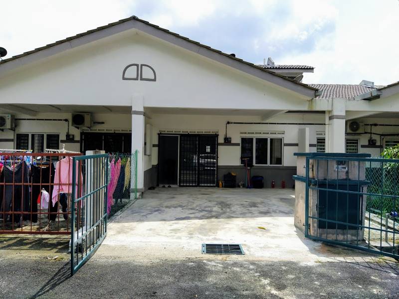 Teres 1 Tingkat Taman Langat Murni Banting Sepang - photo 1