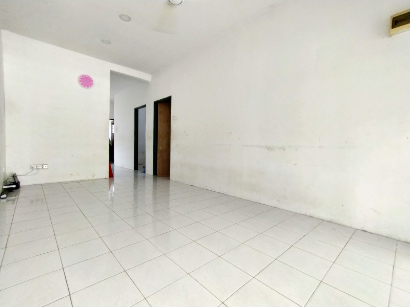 Teres 1 Tingkat Taman Langat Murni Banting Sepang - photo 2