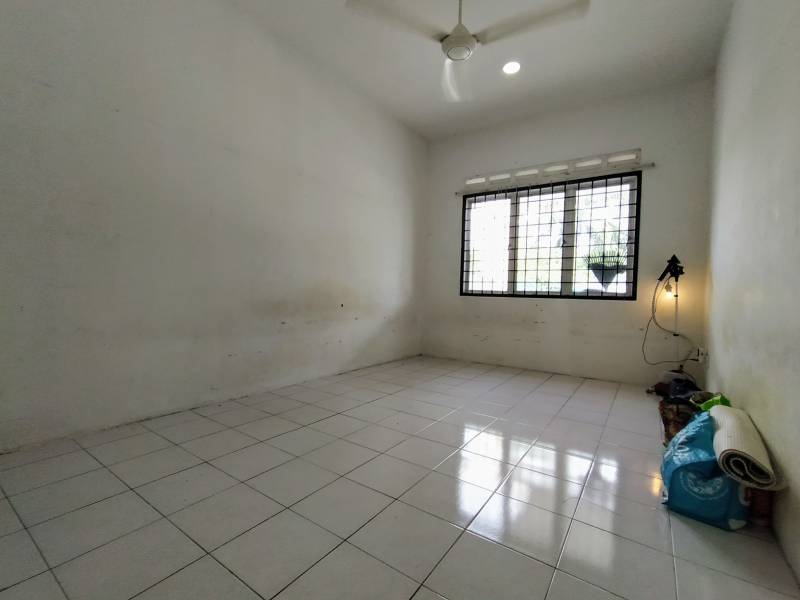Teres 1 Tingkat Taman Langat Murni Banting Sepang - photo 3