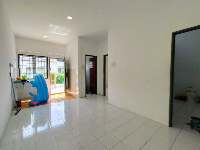 Teres 1 Tingkat Taman Langat Murni Banting Sepang - photo 4