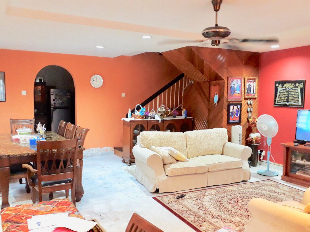 RENOVATED End Lot 2 Storey Taman Bukit Indah