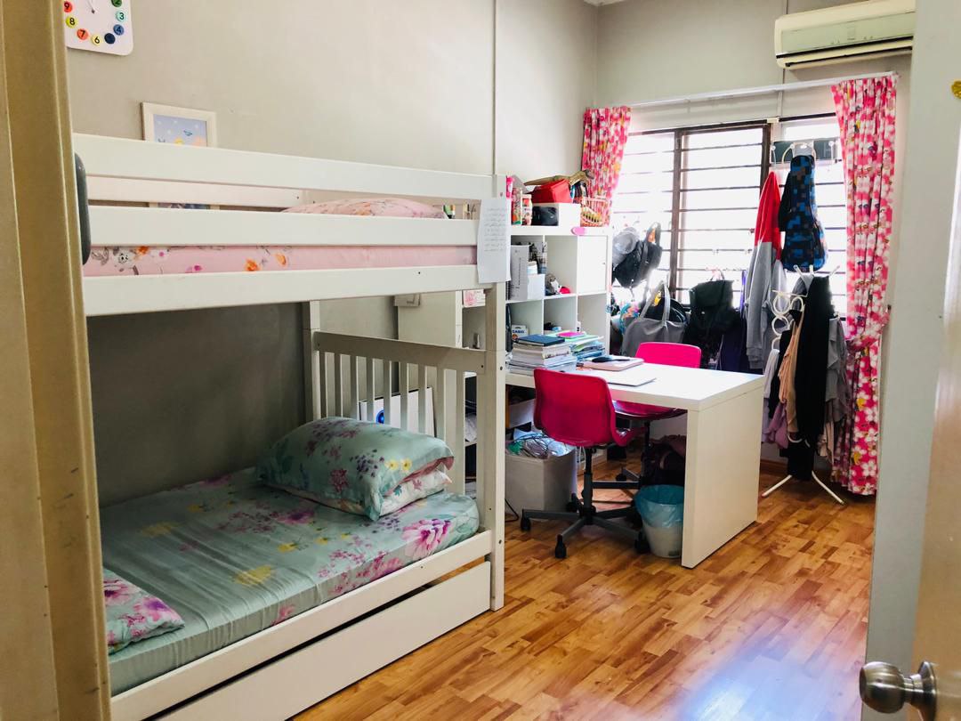 RENOVATED 2 Storey Intermediate Seksyen 5 - photo 6