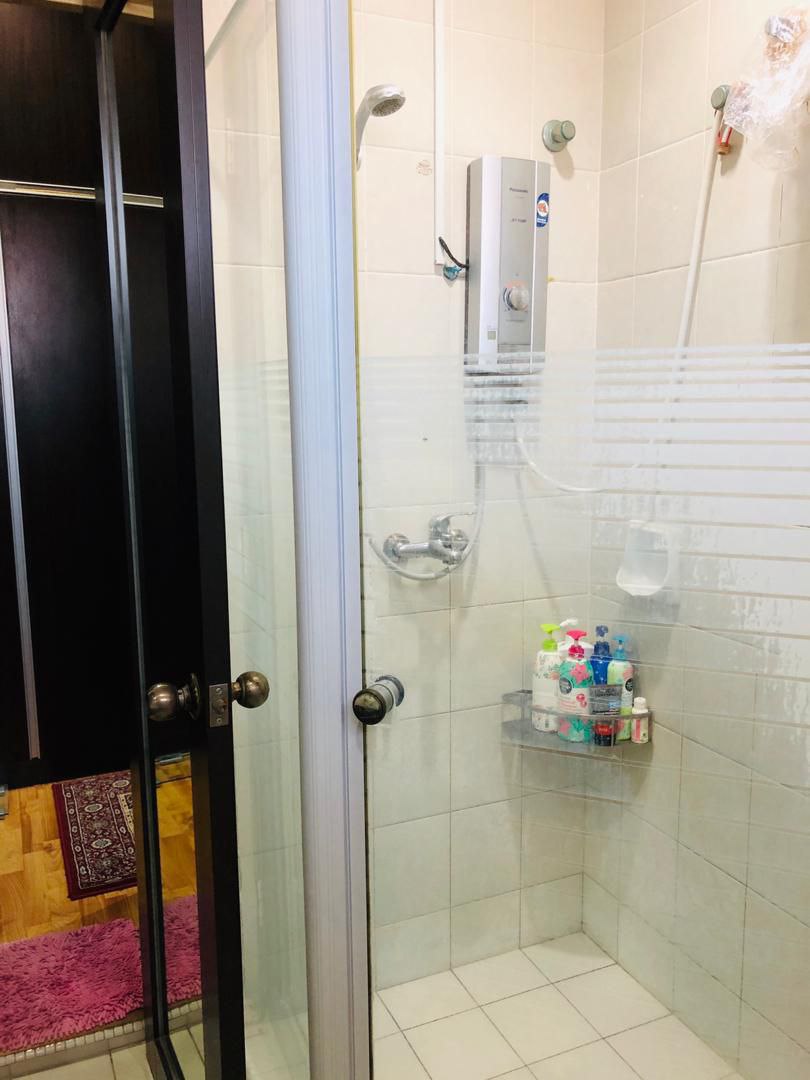 RENOVATED 2 Storey Intermediate Seksyen 5 - photo 9