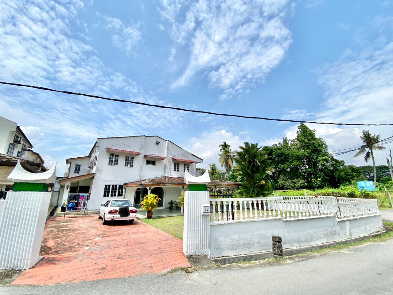 Semi D Corner lot 2 Storey Taman Sekamat Kajang