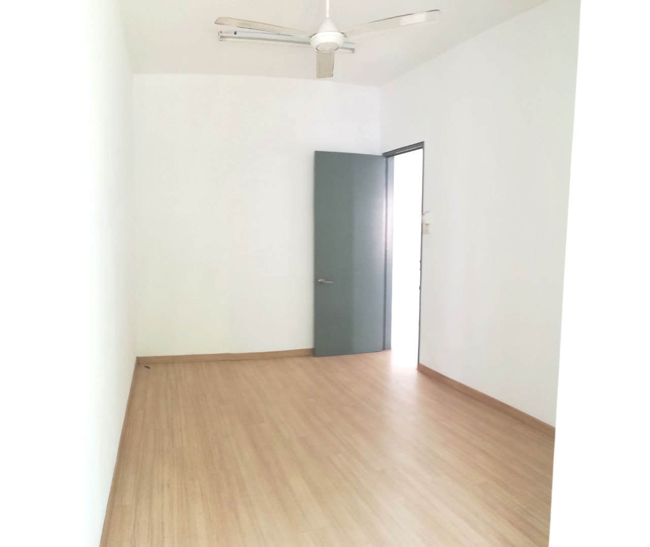 DOUBLE STOREY TERRACE TTDI GROVE KAJANG - photo 2