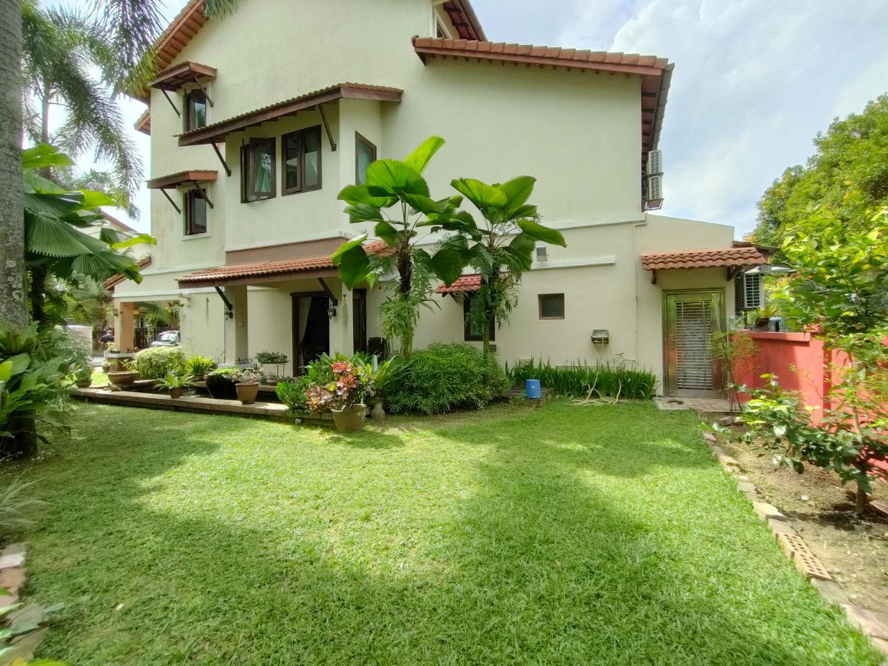 Taman Puncak Bukit Utama - photo 10