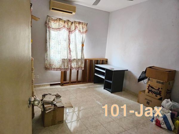 1mil Bandar Bukit Tinggi 2 2Sty 4kSF 4R3B Corner - photo 3