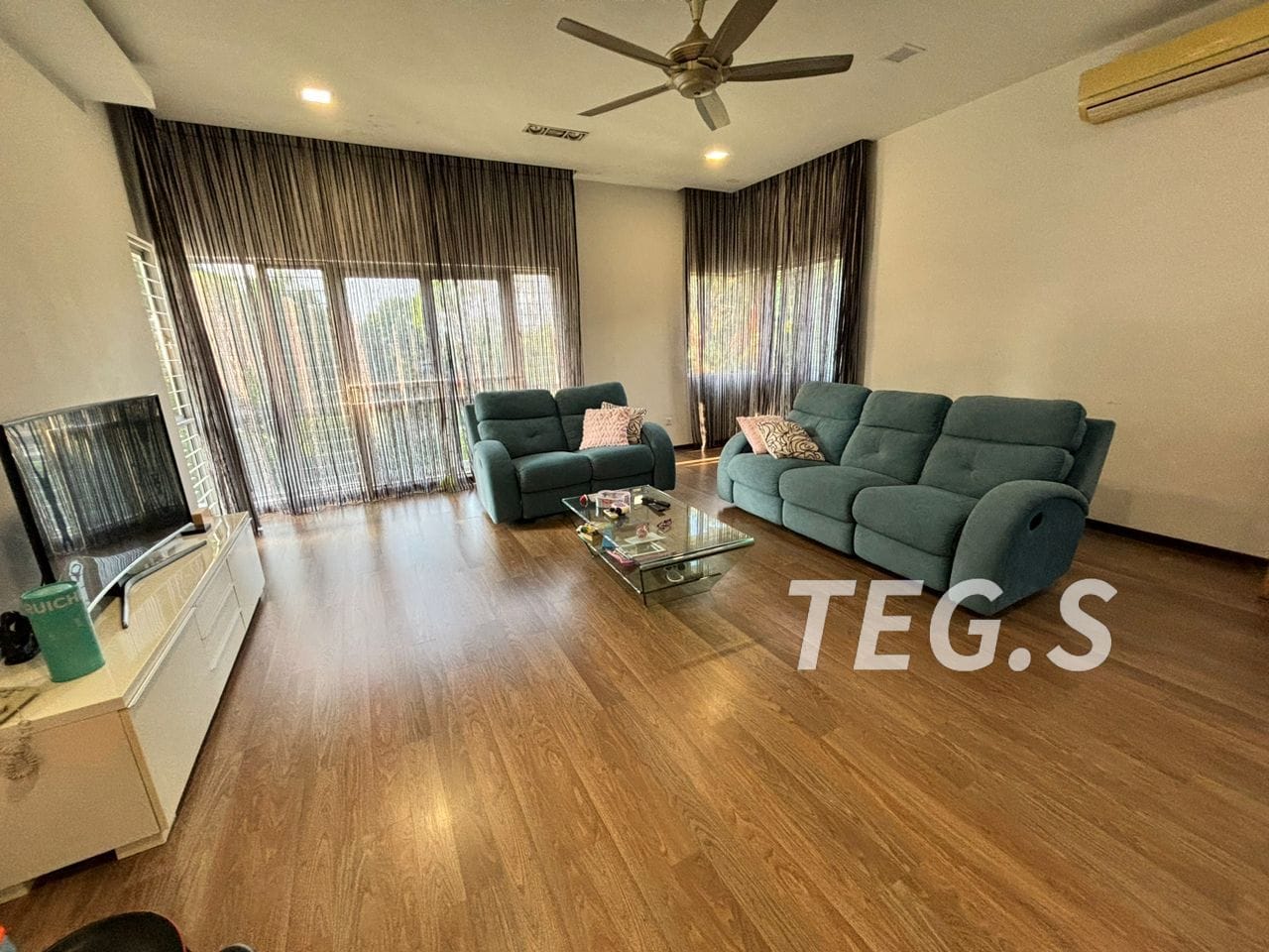 750k Meranti Terrace Townhouse 1658SF 4R2B - photo 2