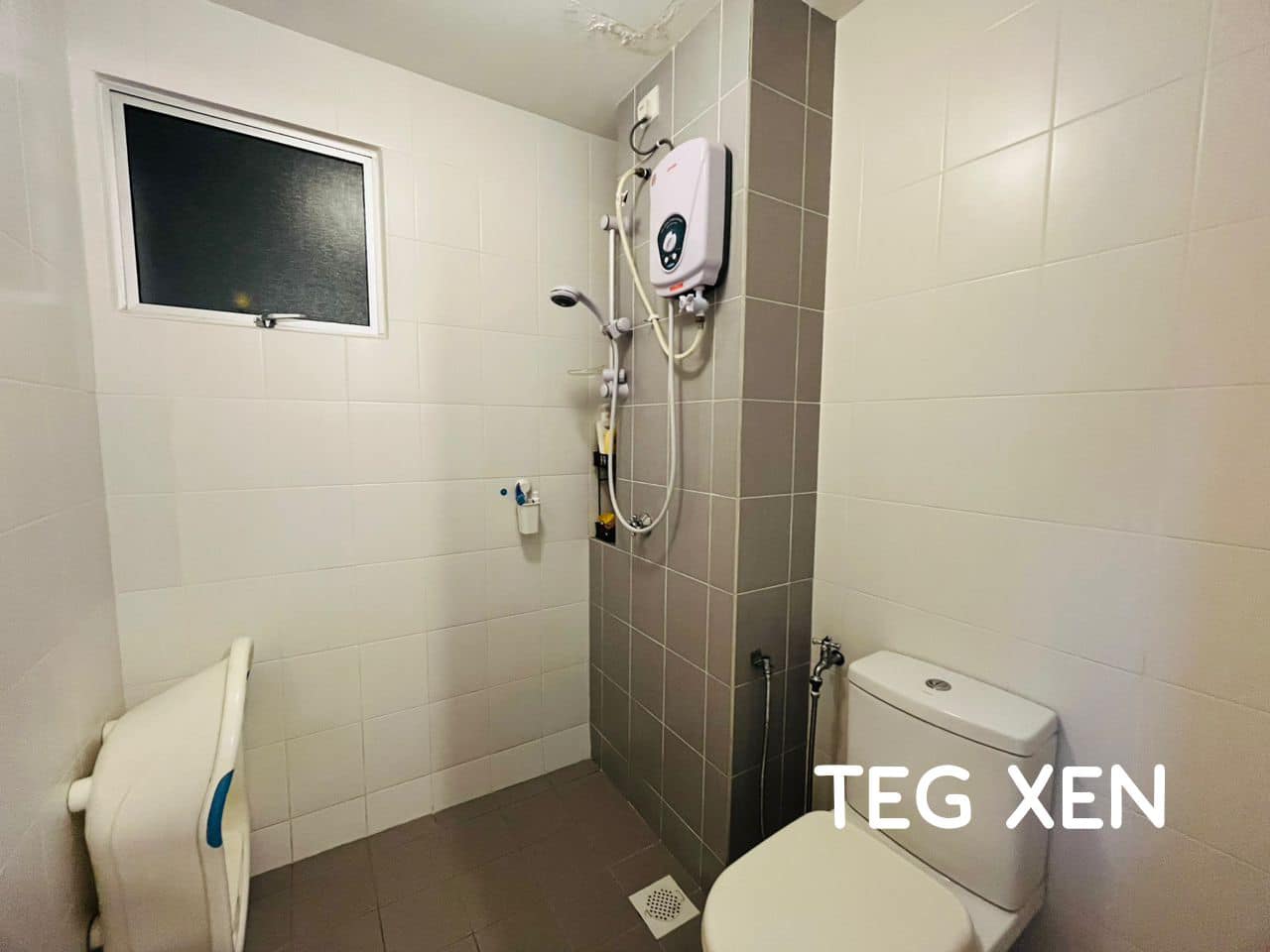 330k Corner Seri Pinang Apartment Setia Alam 850sf - photo 2