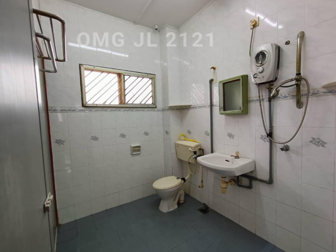 580k Bukit Tinggi 1 Klang 2Sty 18x65 - photo 4