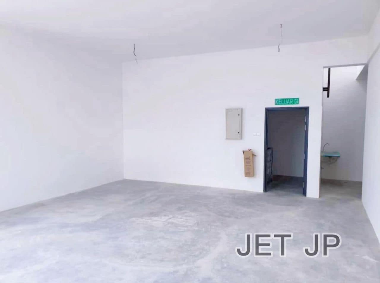 2 8m Eco Business Park V Puncak Alam 1Half 60x130 - photo 2