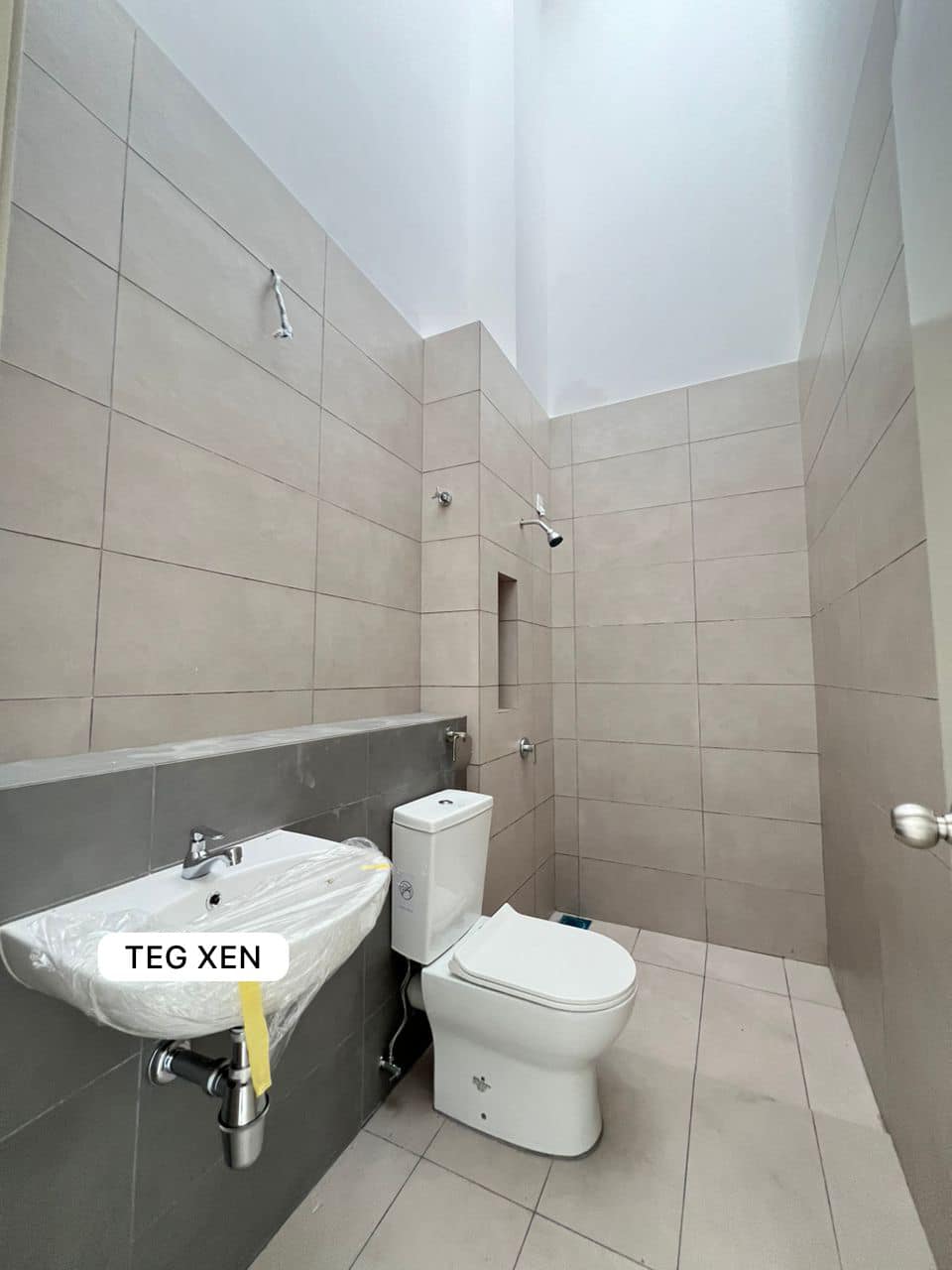 New Robin Residence Rimbayu 2Sty Storey 18x65 - photo 4