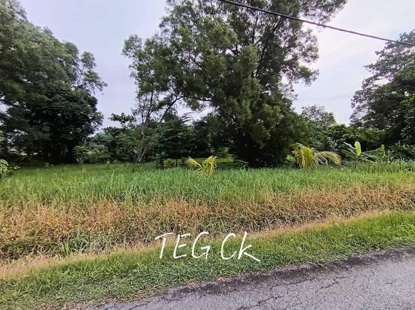 1 07m Limited Bungalow Residential Land 8200sf - photo 3