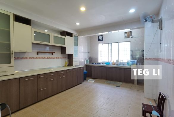Facing Open Greenville Kota Kemuning 2Sty 18x62 5 - photo 4