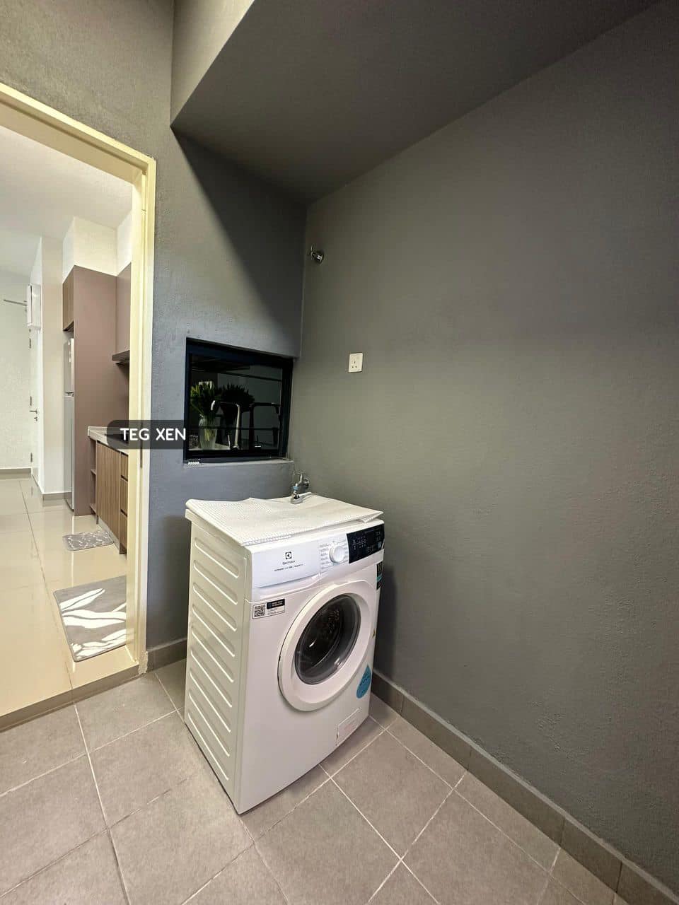 2800 Fully Furnished D Cosmos Residences 1100sf - photo 4
