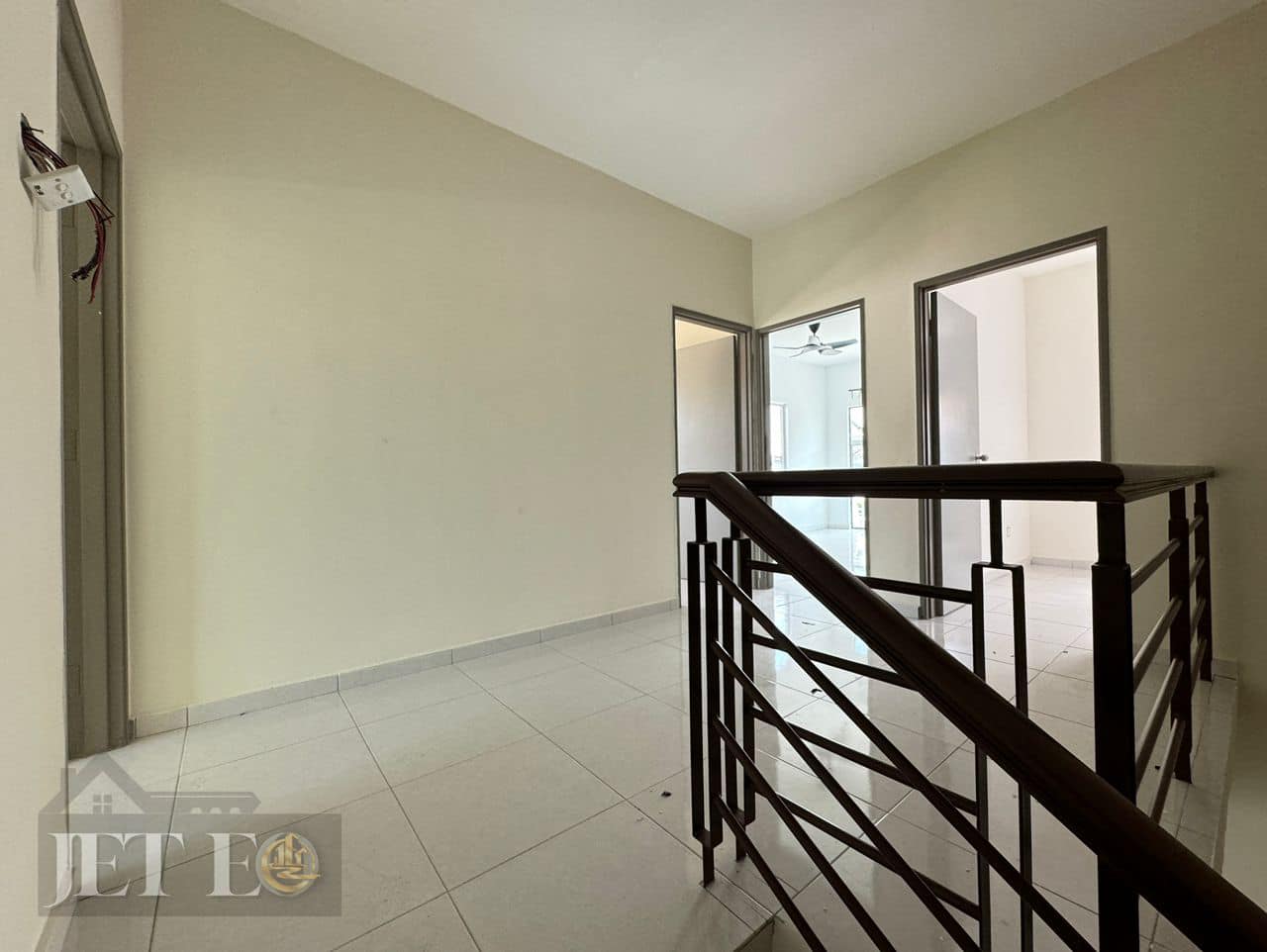 899k Zinnia Jaromas 2Sty Endlot 25x72 Renovated - photo 10