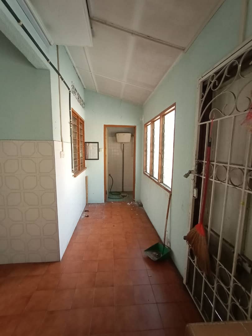 Taman Petaling One Storey House - photo 7